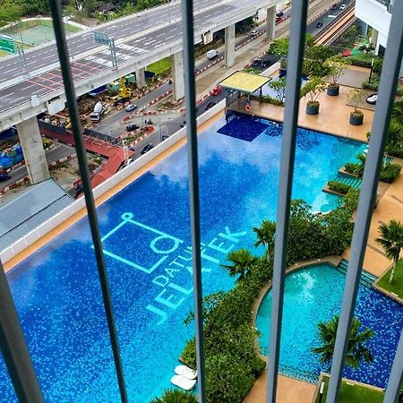 10Mins To Klcc W Lrt+Mall+Netflix Muji Urban Kuala Lumpur Exterior foto